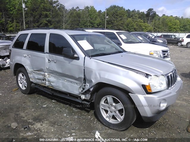 1J8GS48K17C526726 - 2007 JEEP GRAND CHEROKEE LAREDO/COLUMBIA/FREEDOM 银色 照片 1
