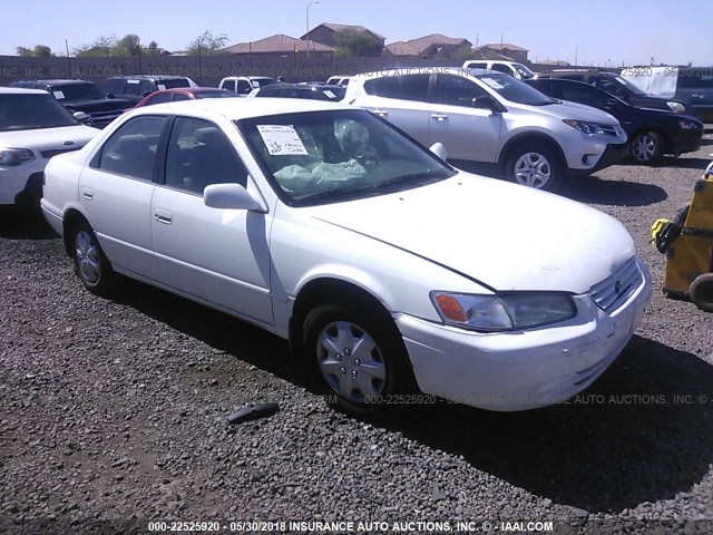 4T1BG22K0VU806558 - 1997 TOYOTA CAMRY CE/LE/XLE WHITE photo 1