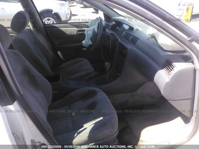 4T1BG22K0VU806558 - 1997 TOYOTA CAMRY CE/LE/XLE WHITE photo 5