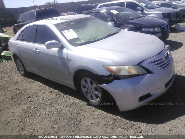 4T1BK46K07U038815 - 2007 TOYOTA CAMRY NEW GENERAT LE/XLE/SE SILVER photo 1