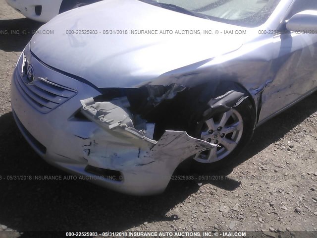 4T1BK46K07U038815 - 2007 TOYOTA CAMRY NEW GENERAT LE/XLE/SE SILVER photo 6