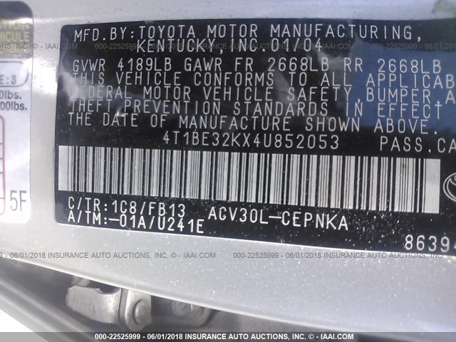 4T1BE32KX4U852053 - 2004 TOYOTA CAMRY LE/XLE/SE ვერცხლისფერი ფოტო 9