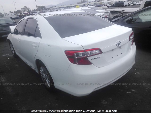 4T4BF1FK0DR336365 - 2013 TOYOTA CAMRY L/SE/LE/XLE 白色 照片 3