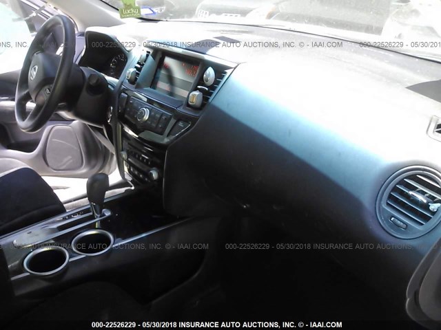 5N1AR2MN4DC680335 - 2013 NISSAN PATHFINDER S/SV/SL/PLATINUM 银色 照片 5