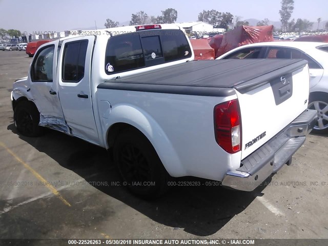 1N6AD0ER9GN725039 - 2016 NISSAN FRONTIER S/SV/SL/PRO-4X WHITE photo 3