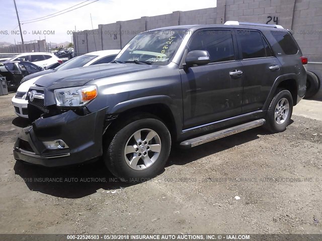 JTEBU5JR2C5095851 - 2012 TOYOTA 4RUNNER SR5/LIMITED/TRAIL GRAY photo 2