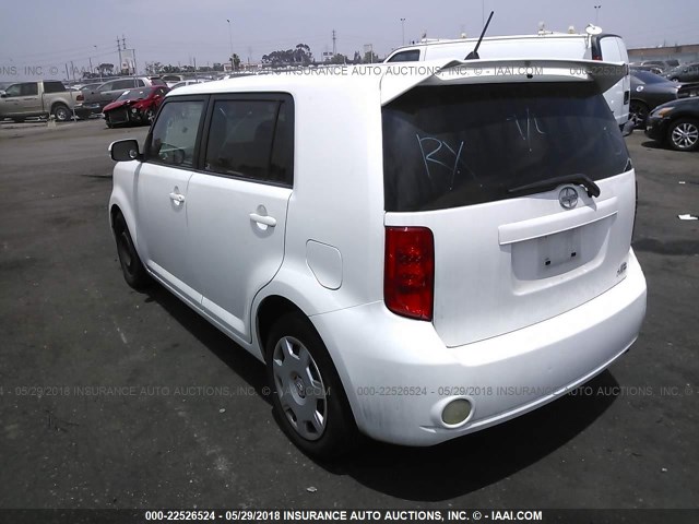 JTLKE50E581040507 - 2008 TOYOTA SCION XB WHITE photo 3