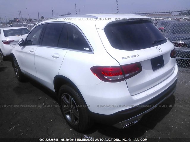 WDC0G4JB9JV061249 - 2018 MERCEDES-BENZ GLC 300 WHITE photo 3