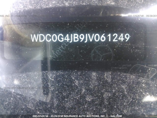 WDC0G4JB9JV061249 - 2018 MERCEDES-BENZ GLC 300 WHITE photo 9