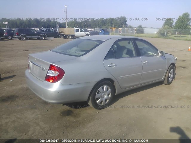 4T1BE32K13U751496 - 2003 TOYOTA CAMRY LE/XLE/SE 银色 照片 4