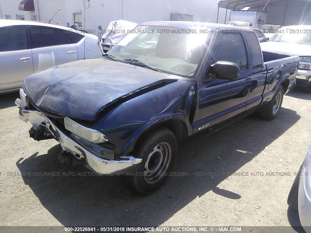 1GCCS19W328194208 - 2002 CHEVROLET S TRUCK S10 BLUE photo 2