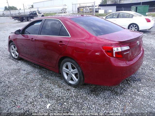 4T1BF1FK6CU580689 - 2012 TOYOTA CAMRY SE/LE/XLE MAROON photo 3