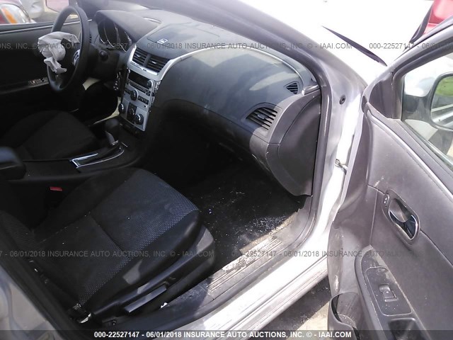 1G1ZC5EU4CF112902 - 2012 CHEVROLET MALIBU 1LT 银色 照片 5