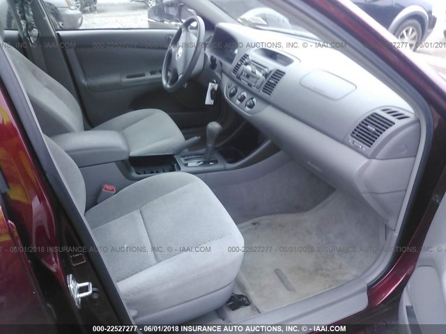4T1BE32K54U316675 - 2004 TOYOTA CAMRY LE/XLE/SE RED photo 5