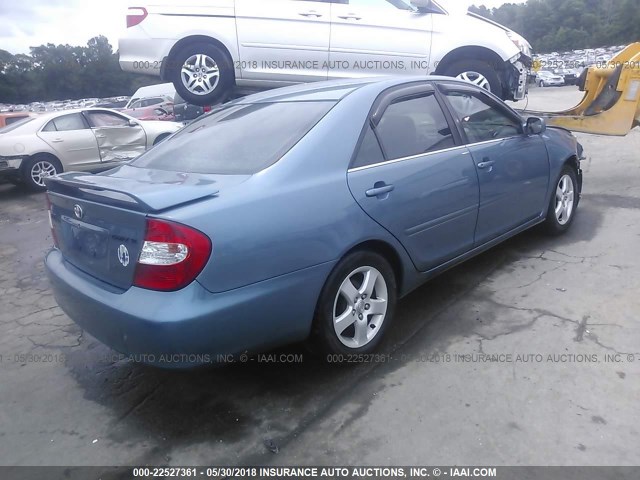 4T1BE32K02U555368 - 2002 TOYOTA CAMRY LE/XLE/SE ლურჯი ფოტო 4