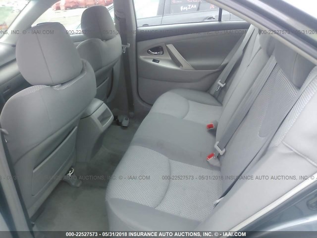 4T1BF3EK2BU739378 - 2011 TOYOTA CAMRY SE/LE/XLE GRAY photo 8