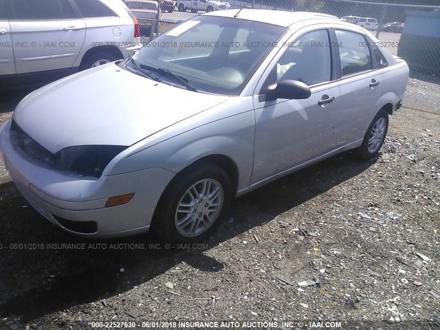 1FAFP34N17W166523 - 2007 FORD FOCUS ZX4/S/SE/SES SILVER photo 2