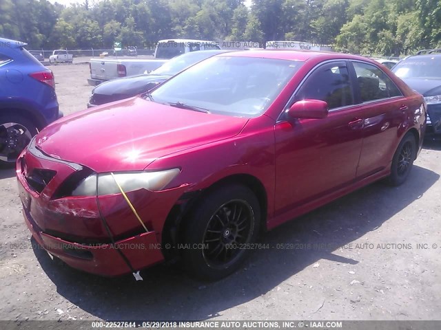 4T1BE46K57U020818 - 2007 TOYOTA CAMRY NEW GENERAT CE/LE/XLE/SE RED photo 2