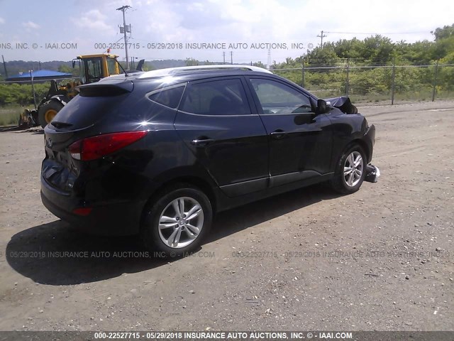 KM8JUCAC8DU739968 - 2013 HYUNDAI TUCSON GLS/LIMITED BLACK photo 4