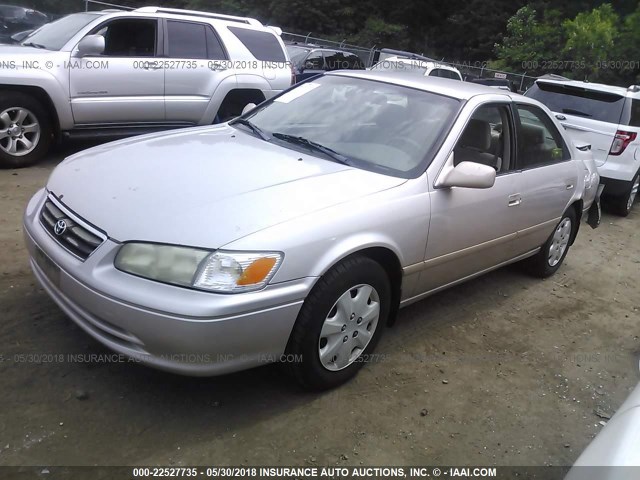 4T1BG22KX1U068102 - 2001 TOYOTA CAMRY CE/LE/XLE ბეჟი ფოტო 2