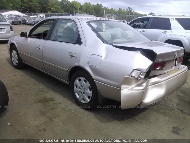 4T1BG22KX1U068102 - 2001 TOYOTA CAMRY CE/LE/XLE ბეჟი ფოტო 3