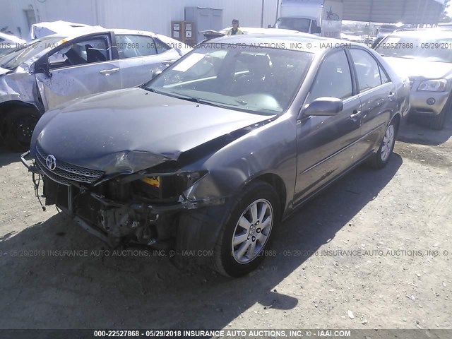 JTDBF32K340152948 - 2004 TOYOTA CAMRY LE/XLE Grau Foto 2