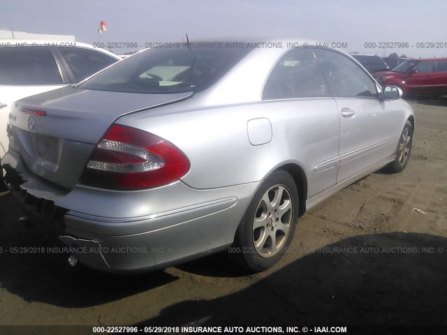 WDBTJ65J14F088072 - 2004 MERCEDES-BENZ CLK 320C SILVER photo 4