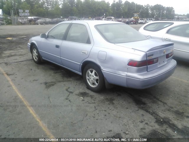 4T1BG22K8WU196121 - 1998 TOYOTA CAMRY CE/LE/XLE 浅蓝色 照片 3