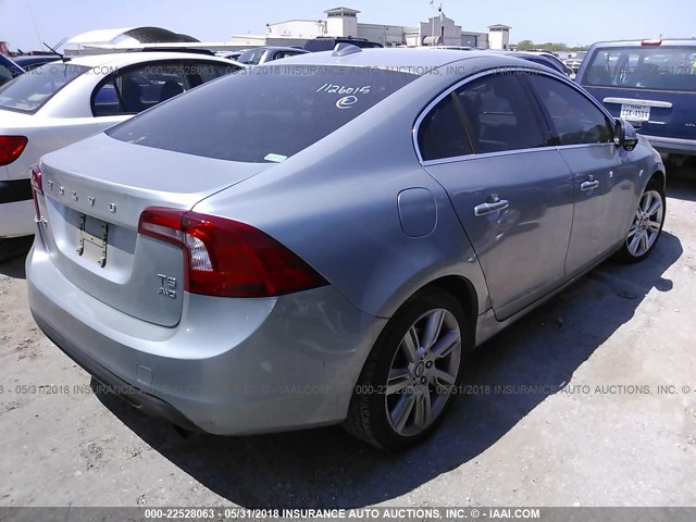 YV1902FH6C2057211 - 2012 VOLVO S60 T6 SILVER photo 4