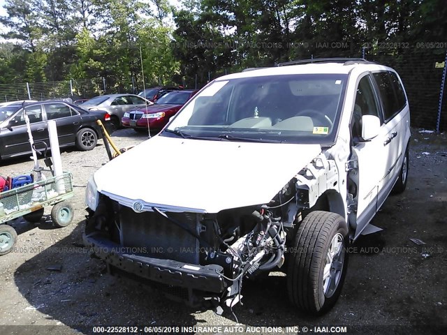 2A4RR5D12AR421328 - 2010 CHRYSLER TOWN & COUNTRY TOURING WHITE photo 6