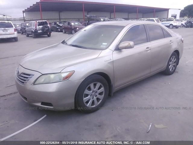 JTNBB46K073001771 - 2007 TOYOTA CAMRY NEW GENERAT HYBRID GOLD photo 2