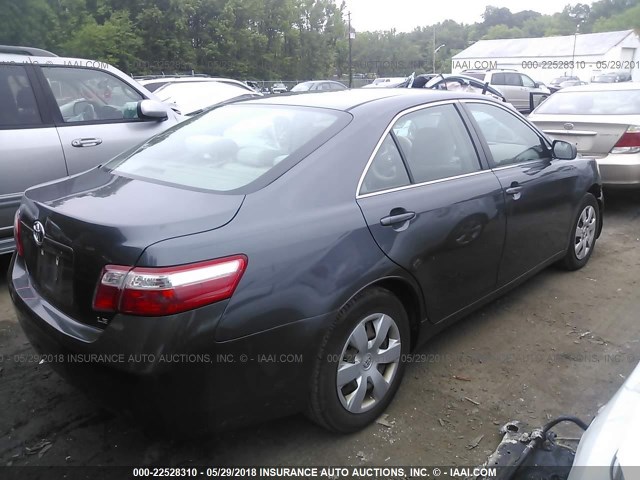 4T1BE46K08U790460 - 2008 TOYOTA CAMRY CE/LE/XLE/SE GRAY photo 4