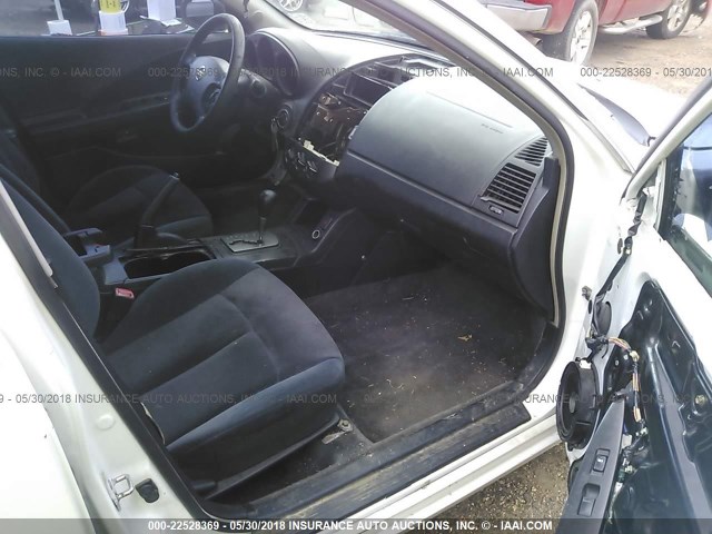 1N4AL11D52C189299 - 2002 NISSAN ALTIMA S/SL WHITE photo 5