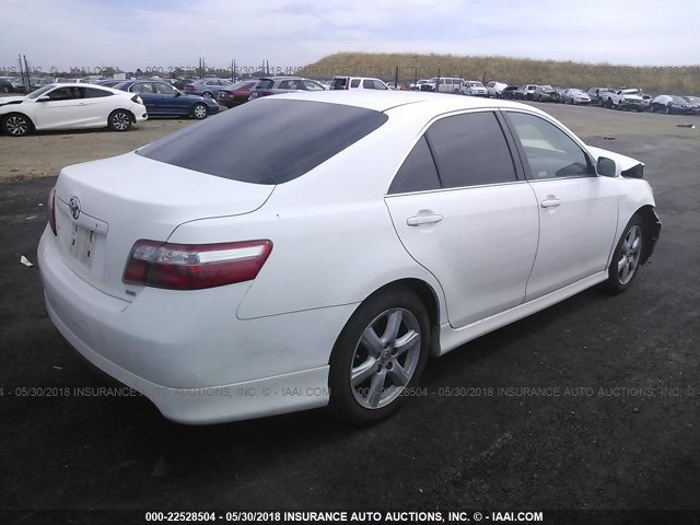 4T1BE46K48U771166 - 2008 TOYOTA CAMRY CE/LE/XLE/SE WHITE photo 4