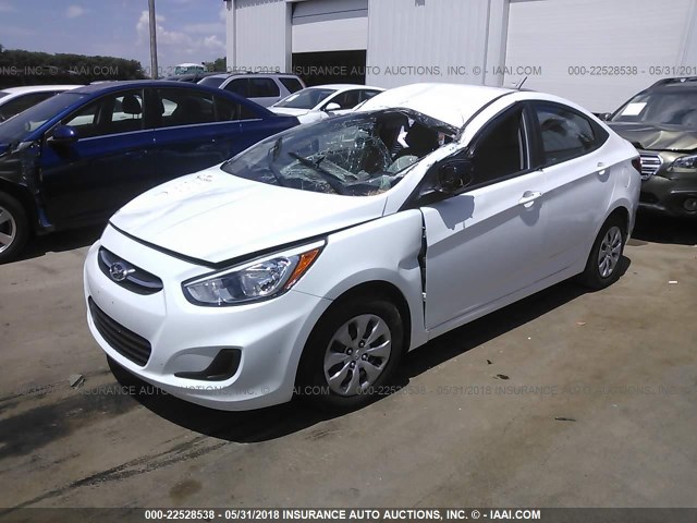 KMHCT4AE3GU107743 - 2016 HYUNDAI ACCENT SE WHITE photo 2