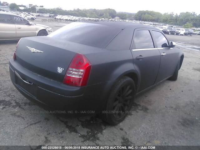 2C3LA63H57H774821 - 2007 CHRYSLER 300C BLACK photo 4