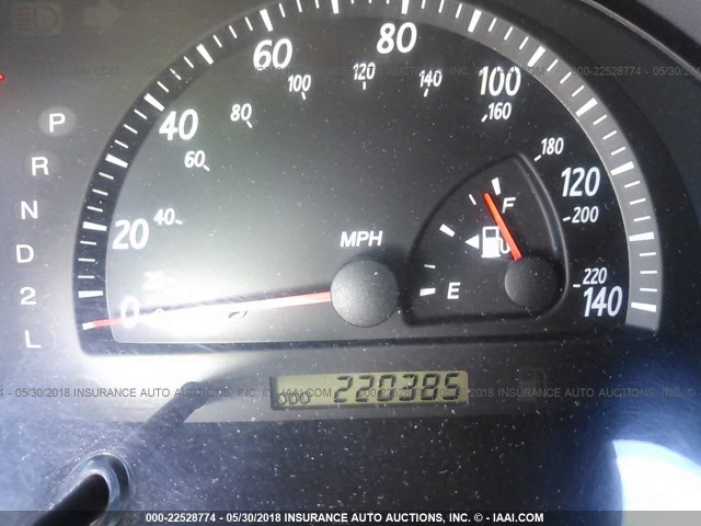 JTDBE32K330158217 - 2003 TOYOTA CAMRY LE/XLE Սպիտակ լուսանկար 7