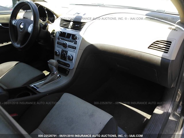 1G1ZB5EB6A4153543 - 2010 CHEVROLET MALIBU LS Qəhvəyi foto 5