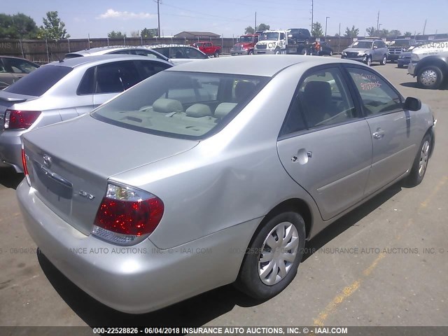 4T1BE32K35U426996 - 2005 TOYOTA CAMRY LE/XLE/SE 银色 照片 4