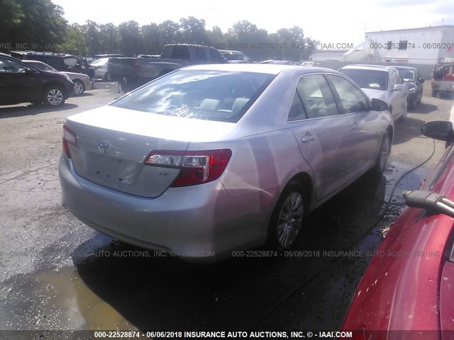 4T4BF1FK4DR304423 - 2013 TOYOTA CAMRY L/SE/LE/XLE SILVER photo 4