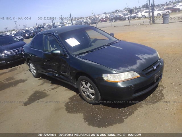 1HGCG6697YA040827 - 2000 HONDA ACCORD SE GREEN photo 1