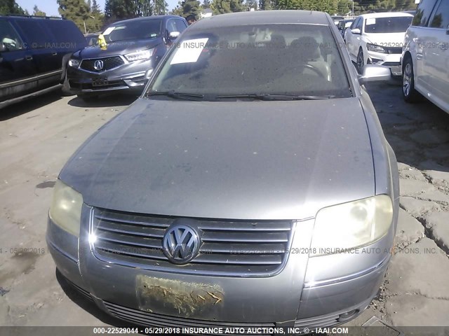 WVWRH63B63P397578 - 2003 VOLKSWAGEN PASSAT GLX 灰色 照片 6