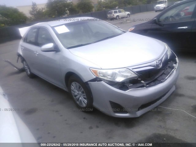 4T4BF1FK1CR229713 - 2012 TOYOTA CAMRY SE/LE/XLE SILVER photo 1