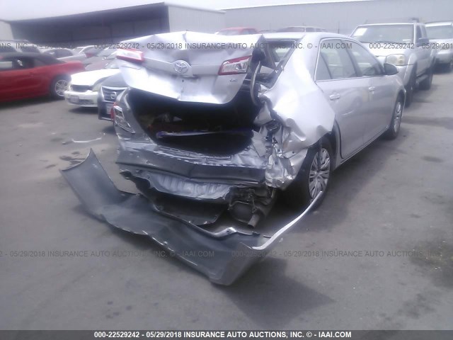 4T4BF1FK1CR229713 - 2012 TOYOTA CAMRY SE/LE/XLE 银色 照片 4