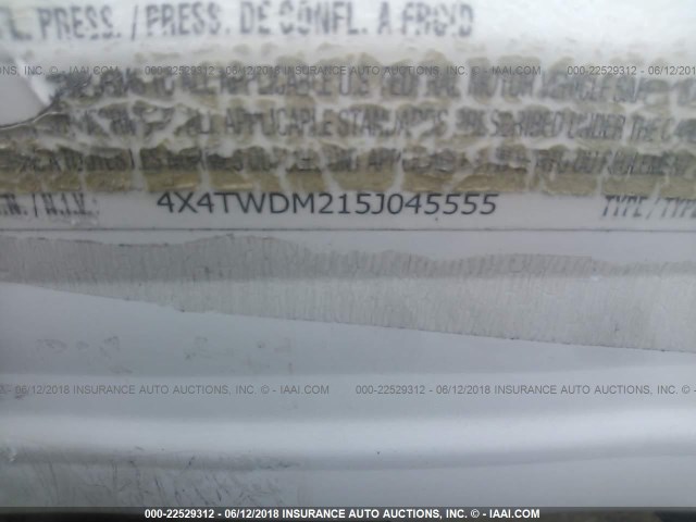 4X4TWDM215J045555 - 2004 FOREST RIV SALEM LE  WHITE photo 9