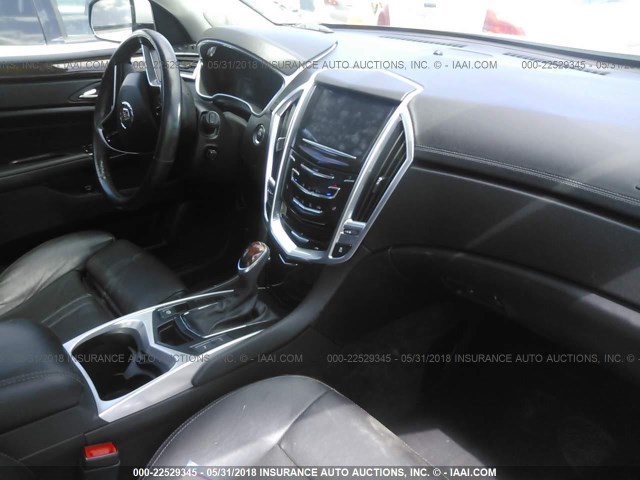 3GYFNGE32DS588189 - 2013 CADILLAC SRX LUXURY COLLECTION SILVER photo 5