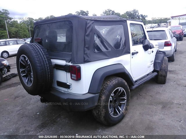 1C4AJWAG1DL501838 - 2013 JEEP WRANGLER SPORT 白色 照片 4