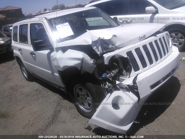 1J8FT28058D708694 - 2008 JEEP PATRIOT SPORT WHITE photo 1