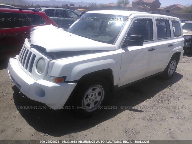 1J8FT28058D708694 - 2008 JEEP PATRIOT SPORT WHITE photo 2