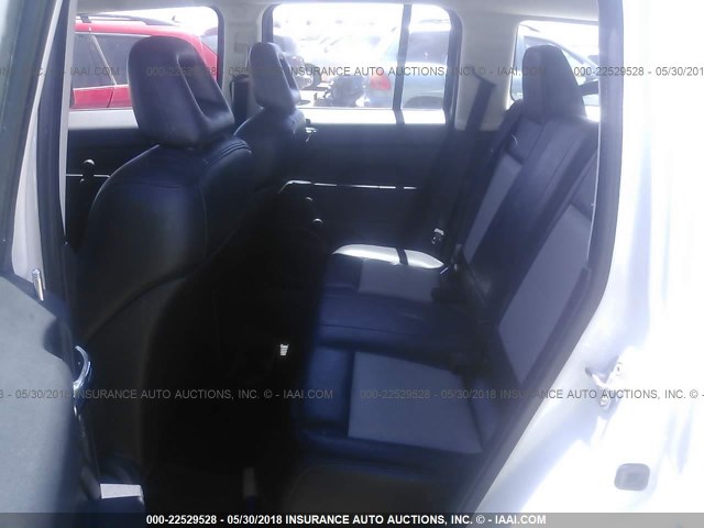 1J8FT28058D708694 - 2008 JEEP PATRIOT SPORT WHITE photo 8